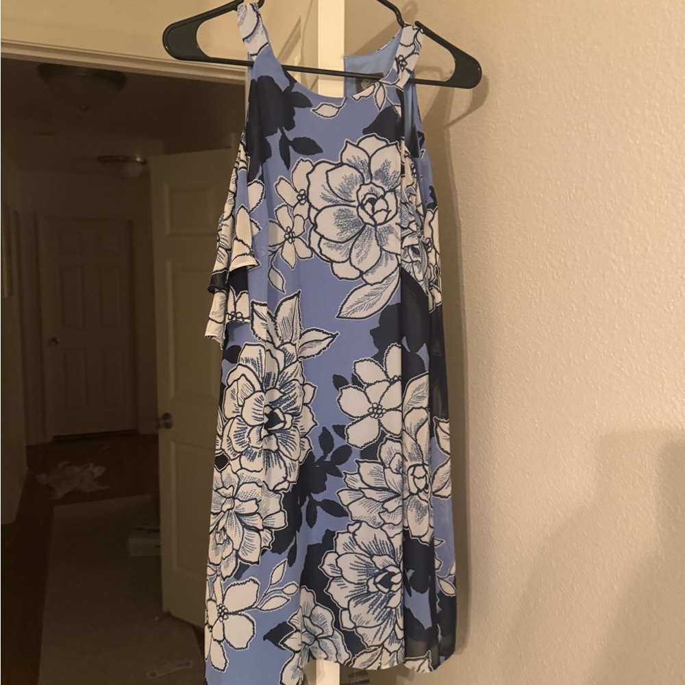 Vince Camuto Floral Sleeveless Dress - Blue and White
